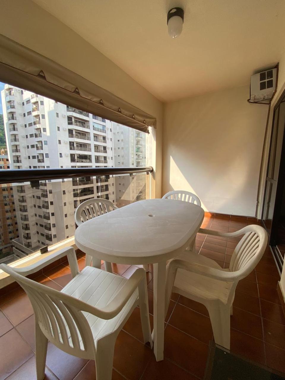 2 Dorm L Piscina L Sauna L Garagem L 200M Da Praia Das Pitangueiras Guaruja Luaran gambar